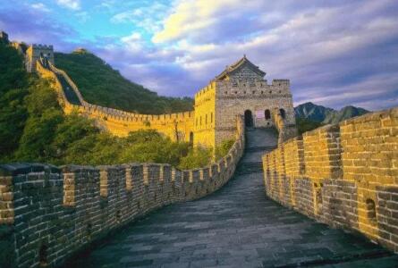 中国世界之最大全有哪些？最长的城墙：万里长城